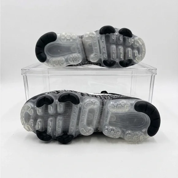 Nike Air VaporMax Flyknit 3 "Oreo"  Women’s Size 7.5 - Picture 2 of 3